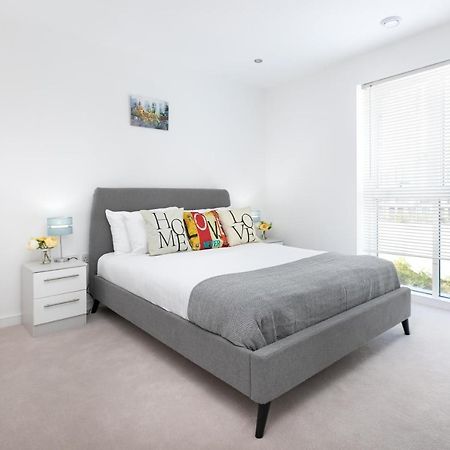 Skyvillion - Olympic View London Stratford Apartment Ngoại thất bức ảnh