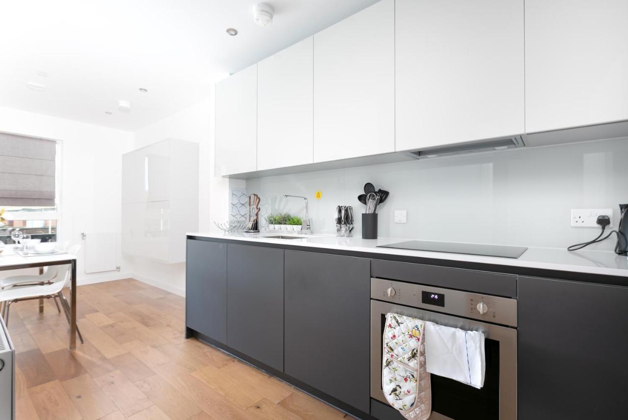 Skyvillion - Olympic View London Stratford Apartment Ngoại thất bức ảnh