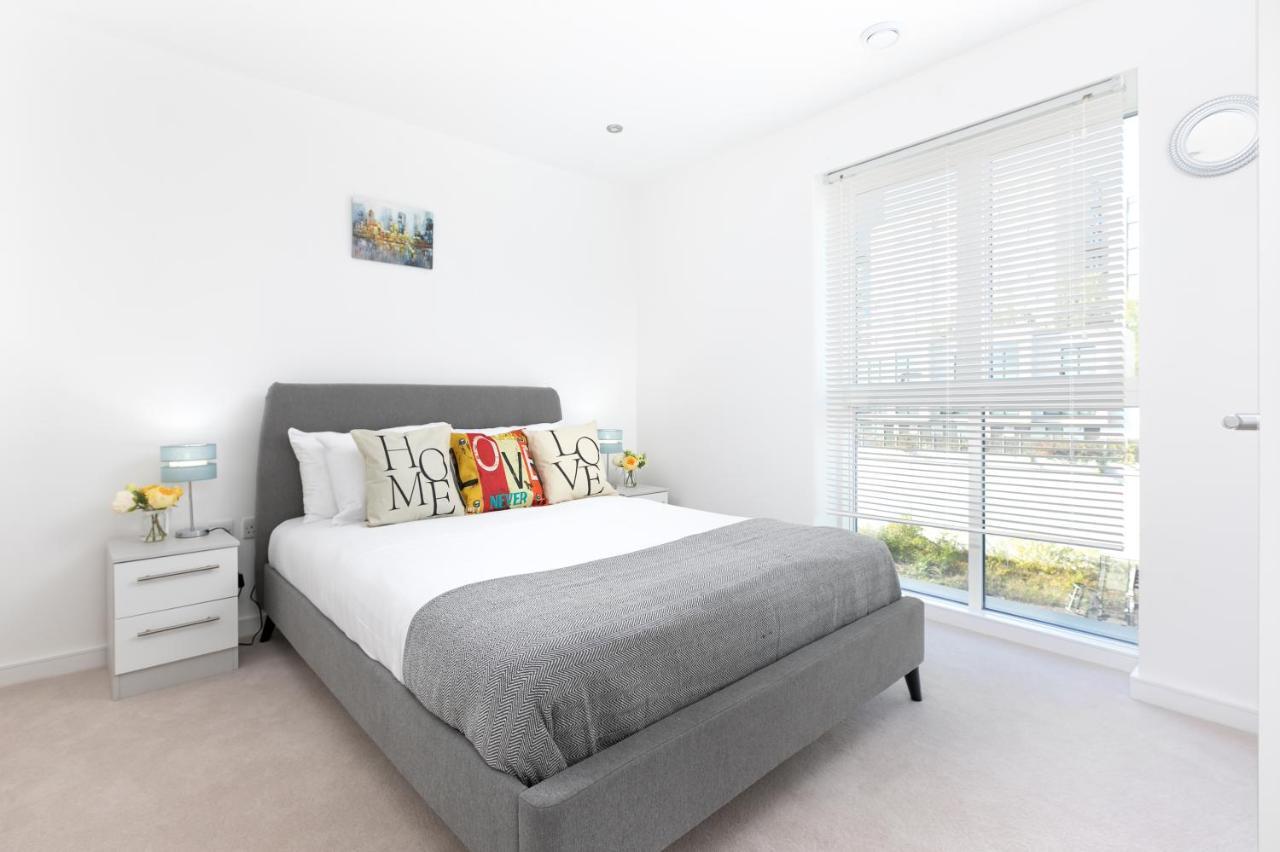 Skyvillion - Olympic View London Stratford Apartment Ngoại thất bức ảnh