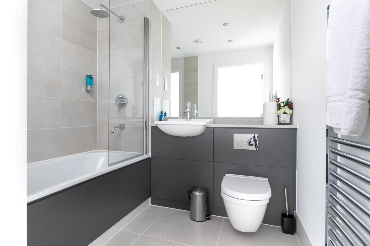 Skyvillion - Olympic View London Stratford Apartment Ngoại thất bức ảnh