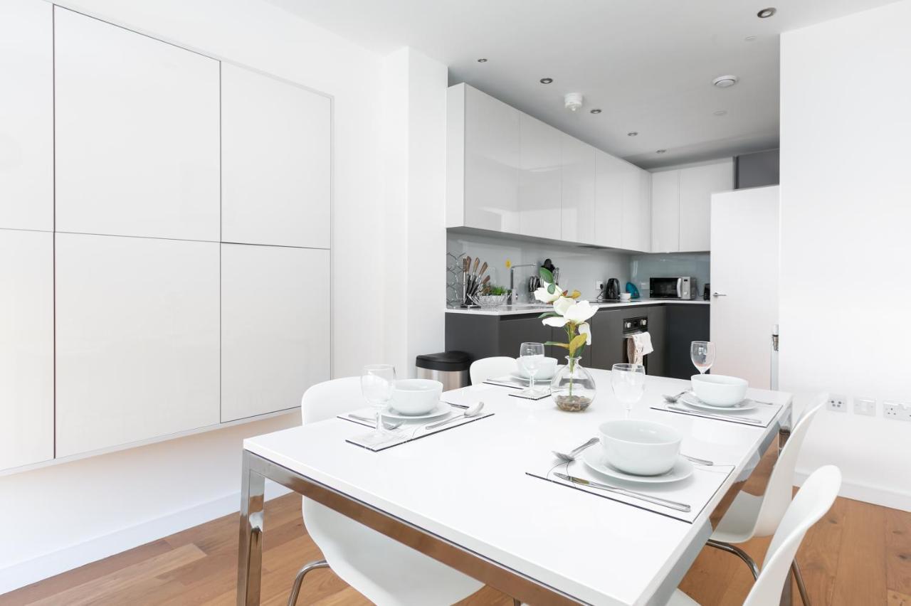 Skyvillion - Olympic View London Stratford Apartment Ngoại thất bức ảnh