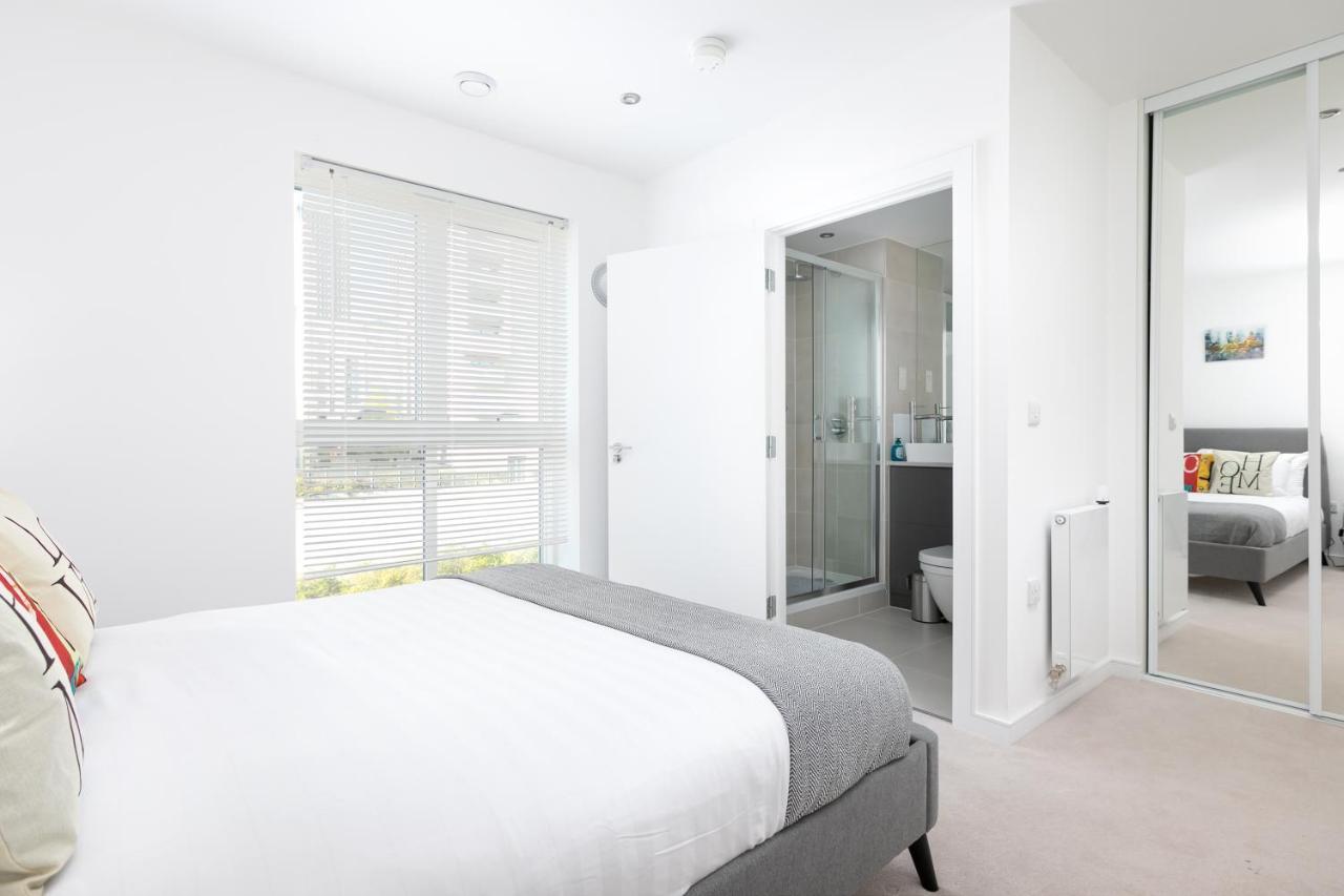 Skyvillion - Olympic View London Stratford Apartment Ngoại thất bức ảnh