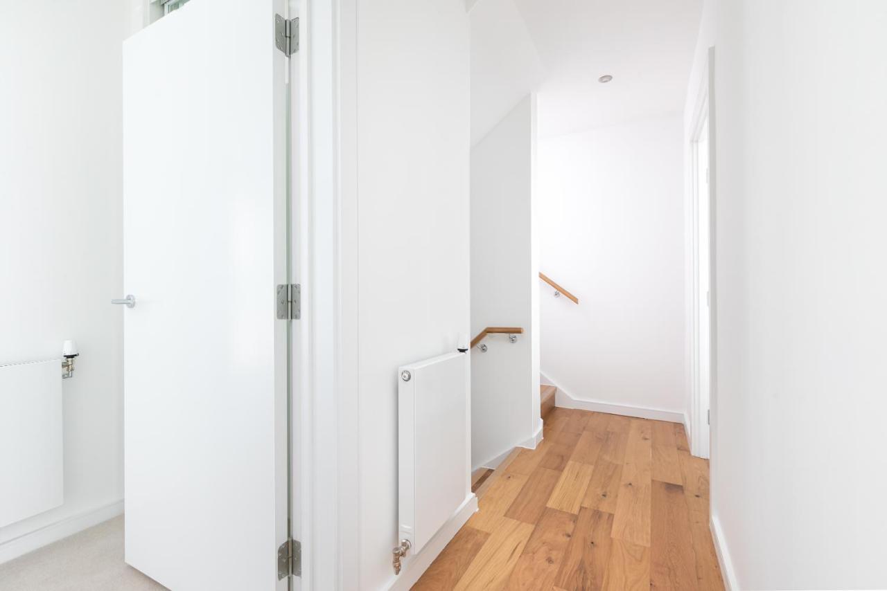 Skyvillion - Olympic View London Stratford Apartment Ngoại thất bức ảnh